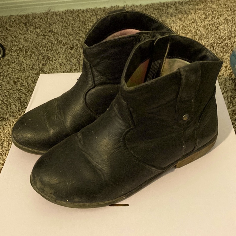 Size 12 girls boots